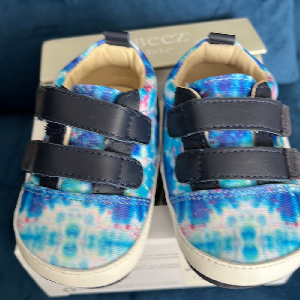 Robeez First Kicks - Picture 3 of 6